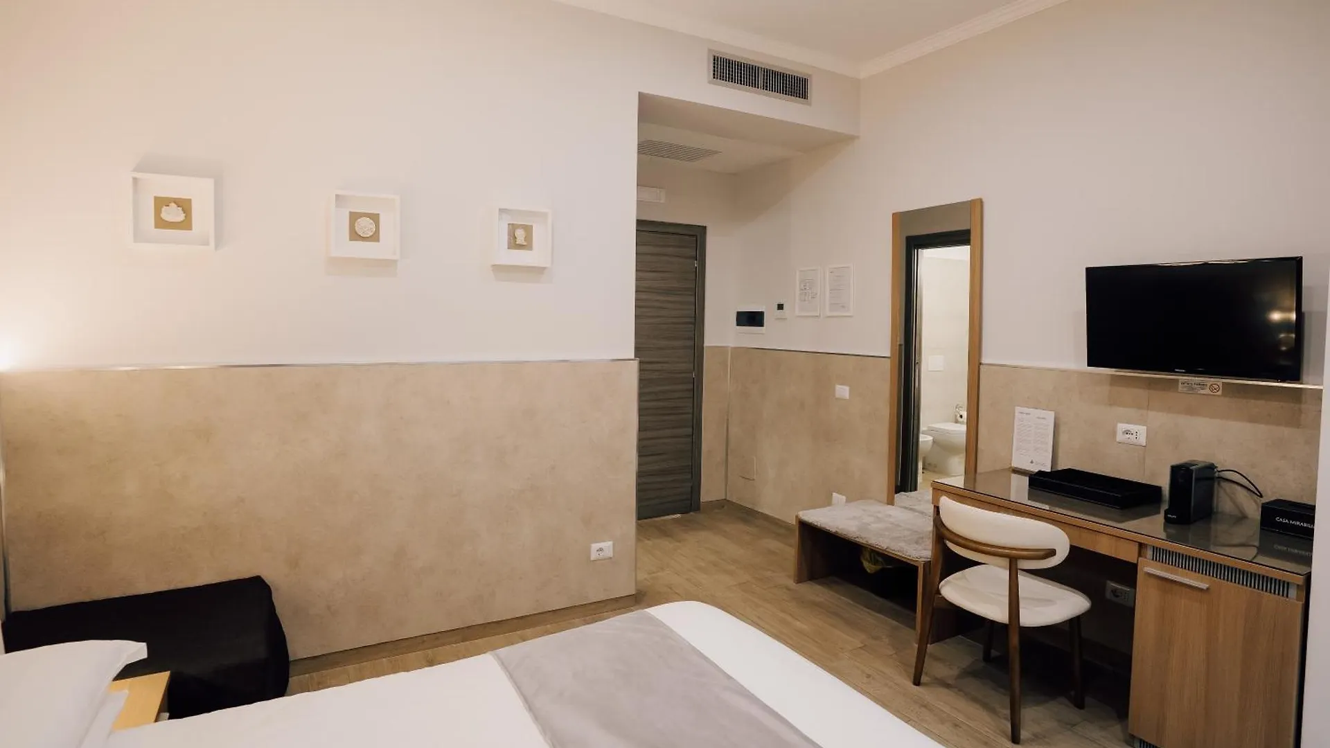 Casa Mirabilia Hotel Rome