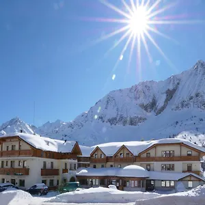 Gardenia 3*, Passo del Tonale Italy